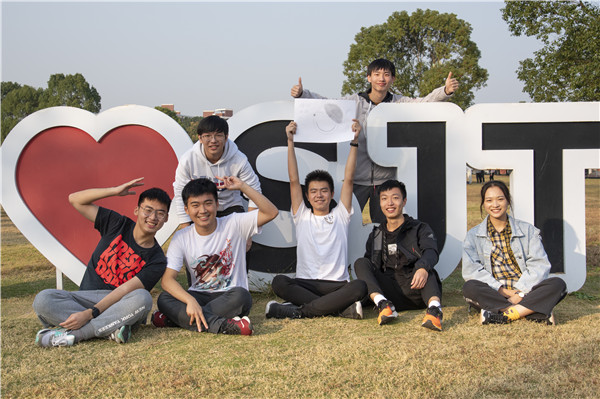 1605071377693365.jpg 图7 小组合影.jpg