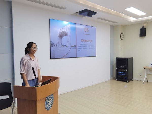 1632066748750868.jpg 图3.于佳萌进行分享.jpg