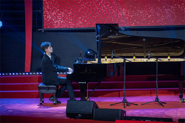 1683194410167097.jpg 图3 精彩瞬间.jpg