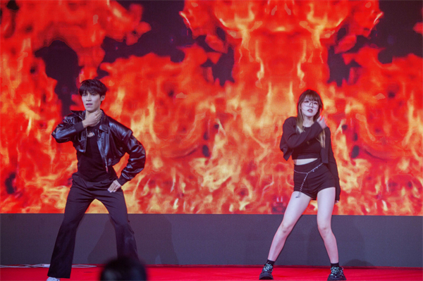 1688739503215189.jpg 图5-梦在夏末.jpg