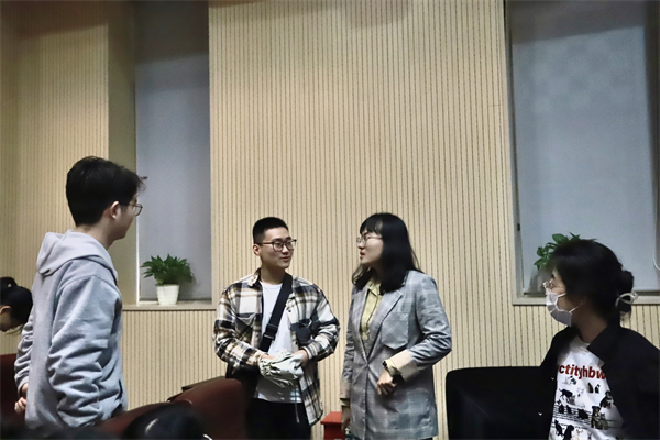 1713794101527426.jpg 3 答疑解惑.jpg