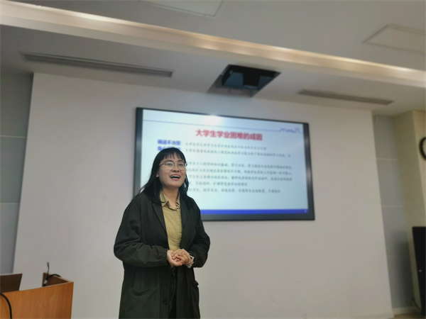 1715165524729026.jpg 图3 赵敬雯发言.jpg