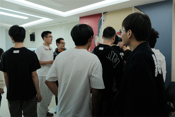 1715605744491199.jpg 图2 热身体验:让我找到你.jpg