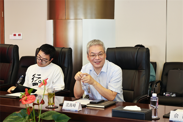 1716979712425456.jpg 图5-沈海峰介绍公司情况.jpg