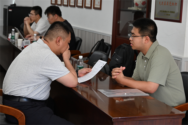 1723895755931757.jpg 图7-自由交流与现场投递简历2.jpg