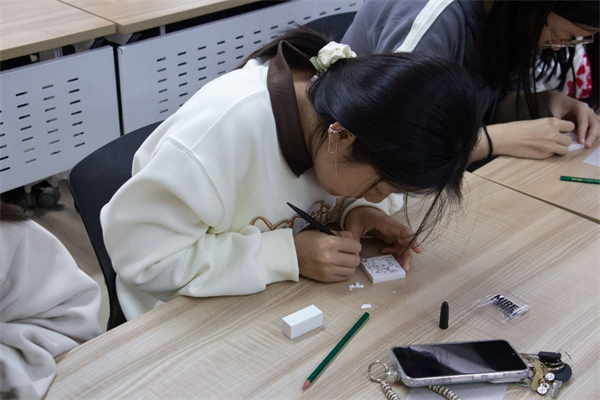 1729512996884771.jpg 图3 制作过程.jpg