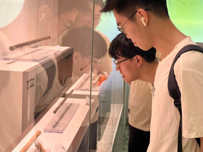 1745240531803837.jpg 图1+参观过程中照片_resized.jpg