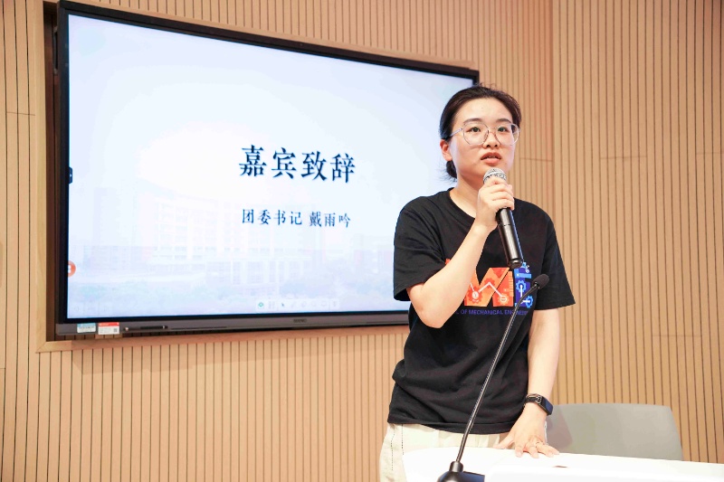 1750688515585821.jpg 2_resized.jpg